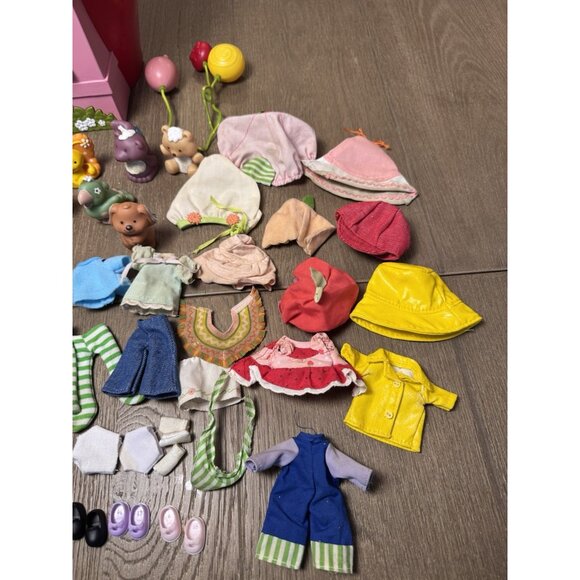 VTG 1979 Strawberry Shortcake 12 Dolls 6 Pets House Clothing Lot - Picture 11 of 16